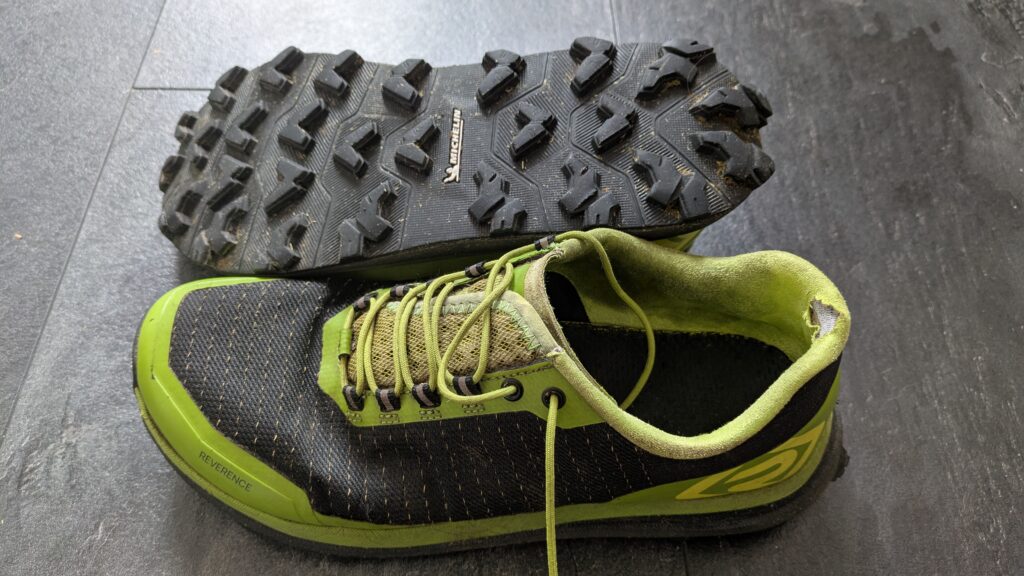 Ron Hill Reverence fell running shoe